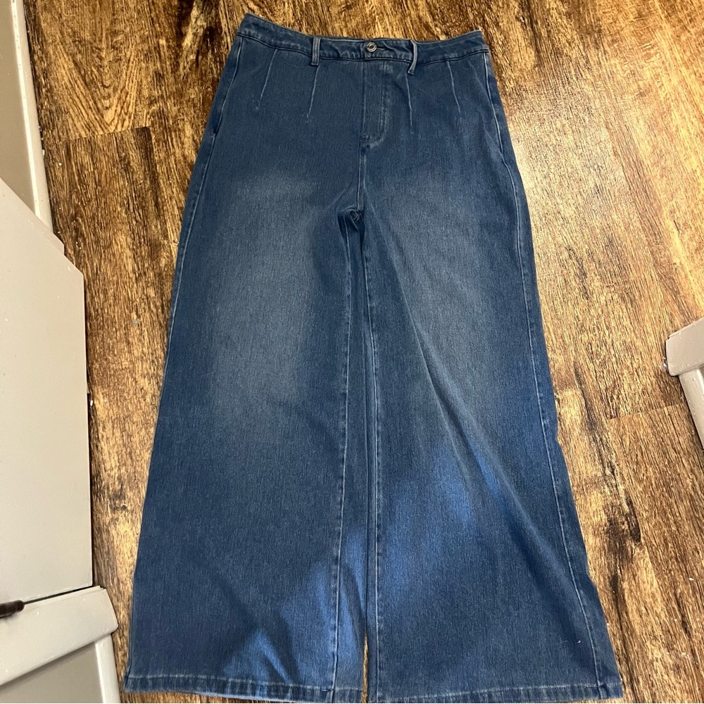 Halara high rise wide leg jeans with pleats and tummy control